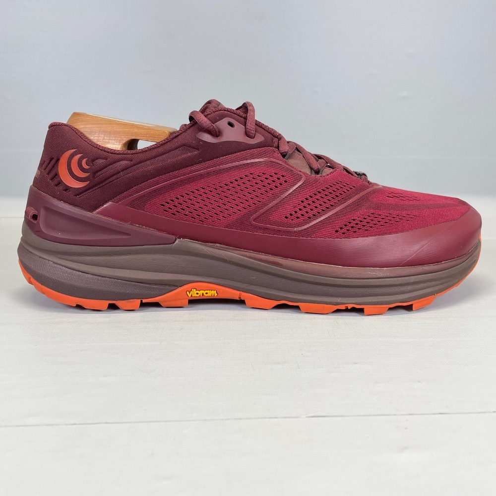 Topo Athletic Ultraventure 2 Trail Running Shoes Womens Size 11 Berry Mesh